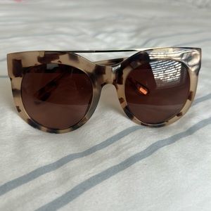 DIFF Oversized Tortoise Sunglasses